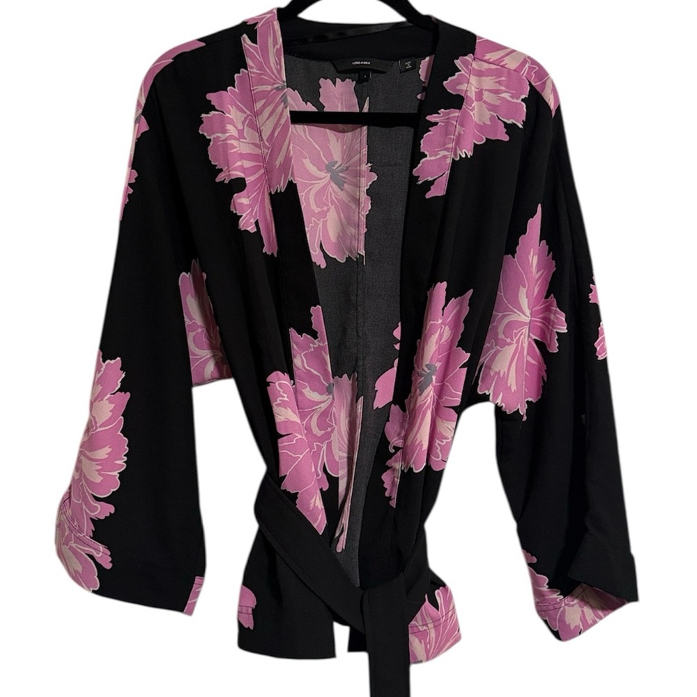 Vero Moda Black with Purple Florals Kimono with Belt ☀️
